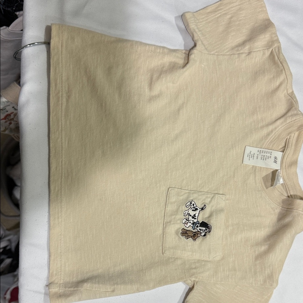 H&M Beige Graphic Pocket Tee